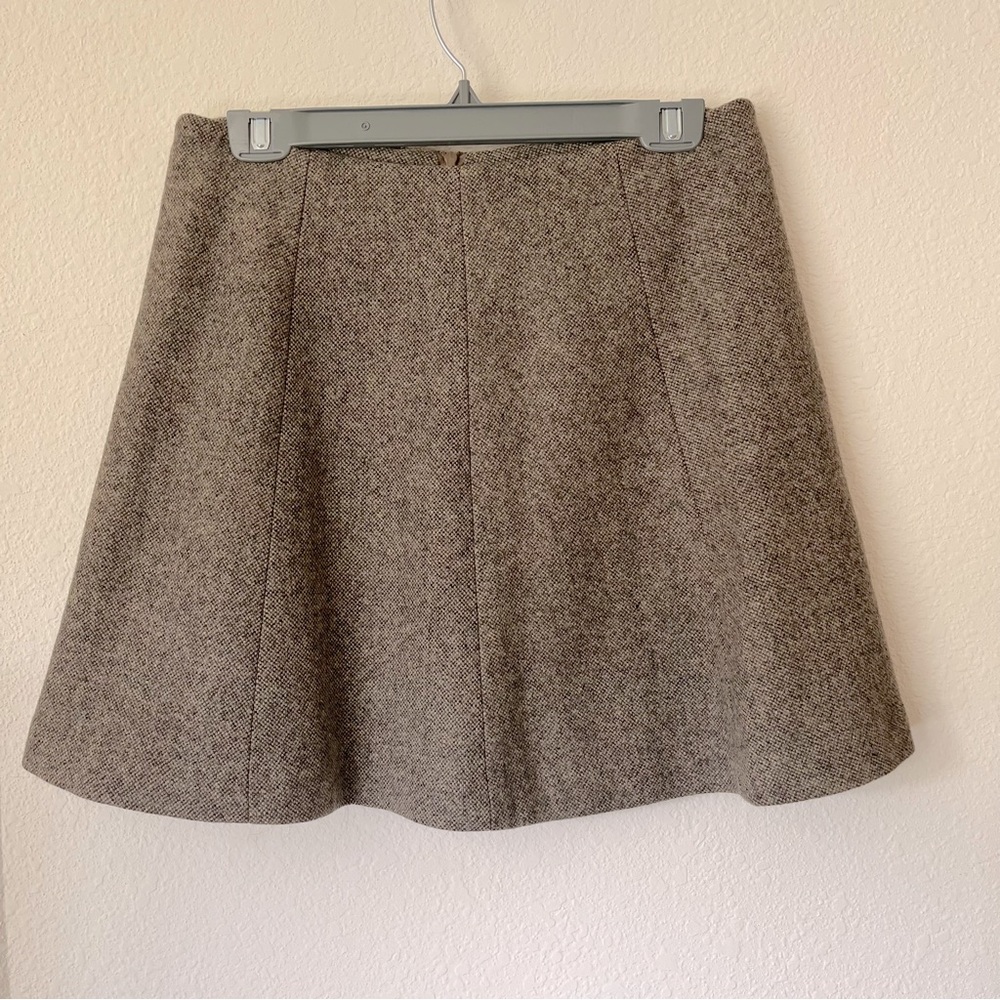 Women’s mini tweed skirt.